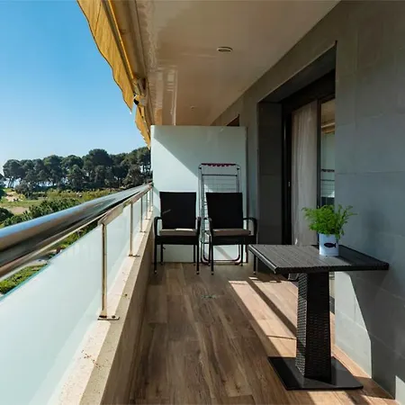 Parrot's House Fenals Lloret de Mar